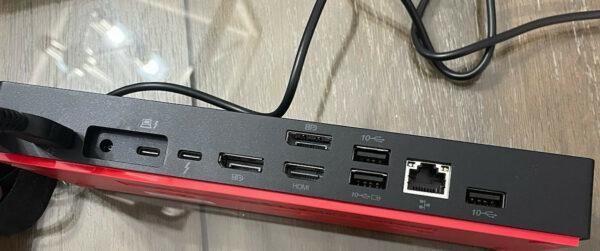 OEM Lenovo DK2131 ThinkPad Thunderbolt 4 Workstation Dock + 0B46994 90w Adapter