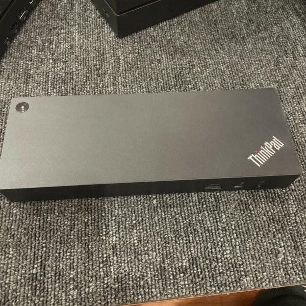 Lenovo ThinkPad USB-C ThunderBolt 3 Workstation Dock DK1841 40AN Dock only